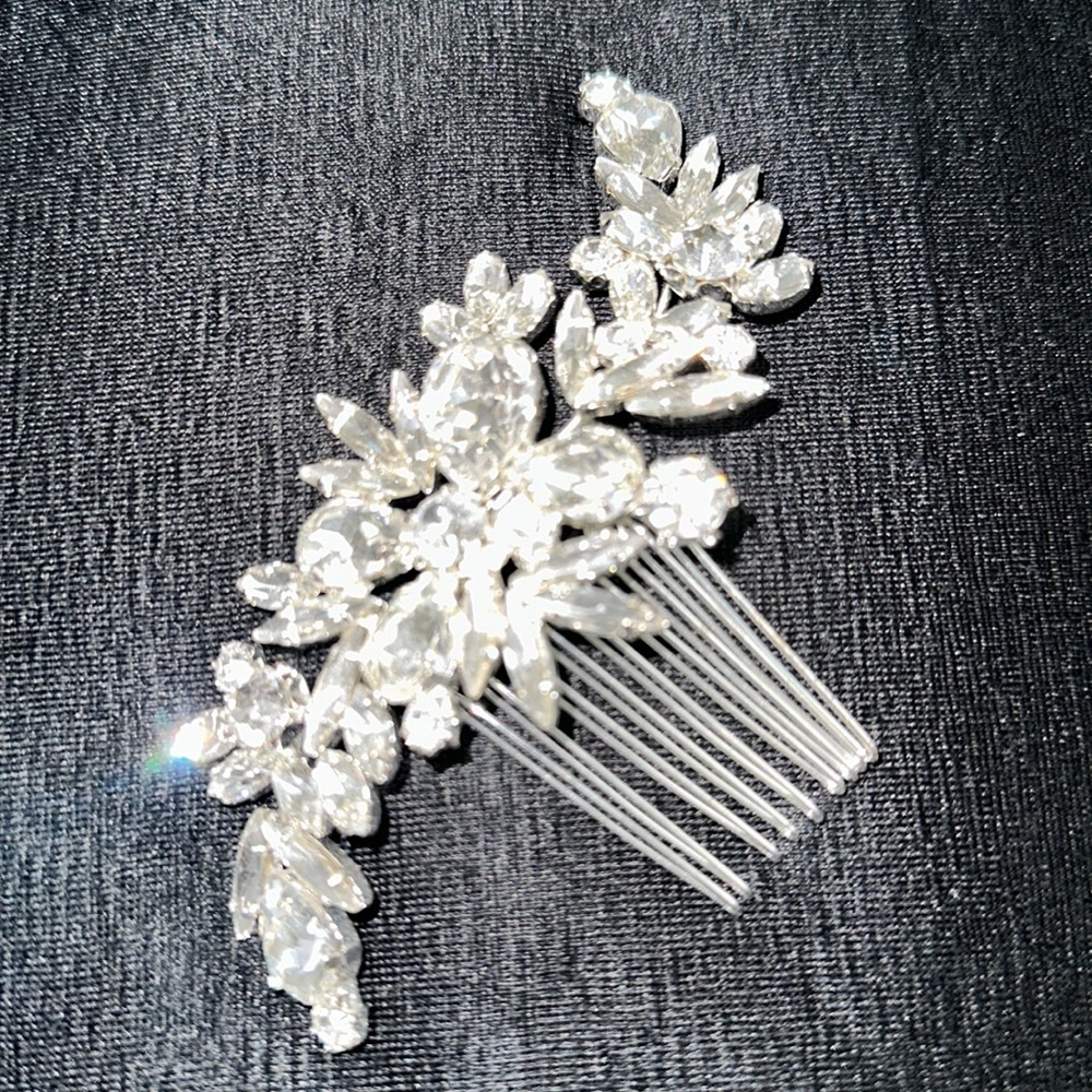 Bridal Hair Piece…. BLING! BLING! BLING!!!